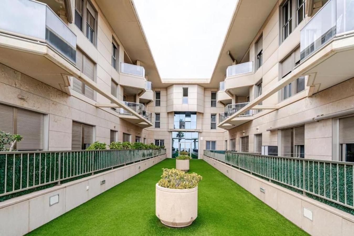 Fivestepstosea - Beach Apartment Valencia Exterior foto